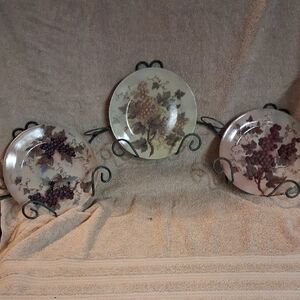 Elegant Glass Art Plates with Grape Design